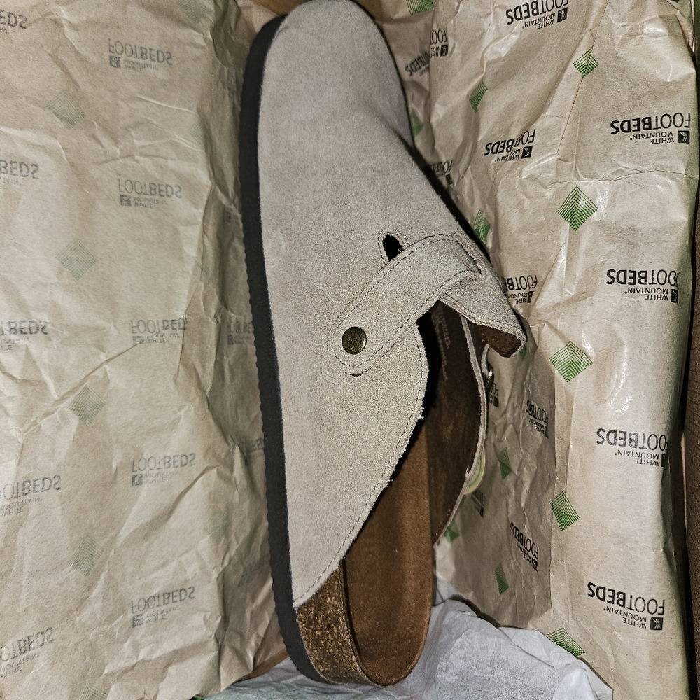 Tan Clogs - Picture 3 of 3